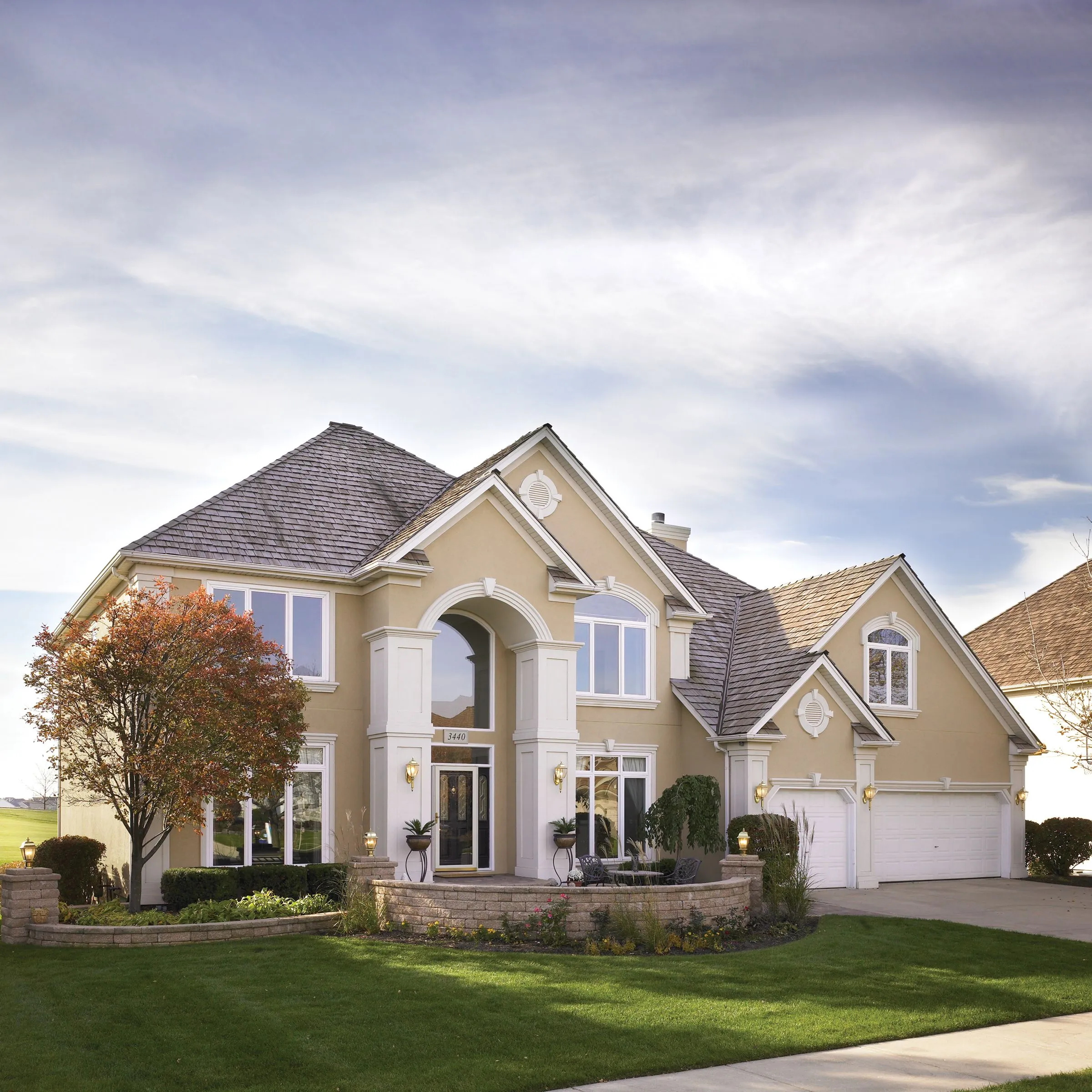 Milgard Tuscany® Series Casement Window